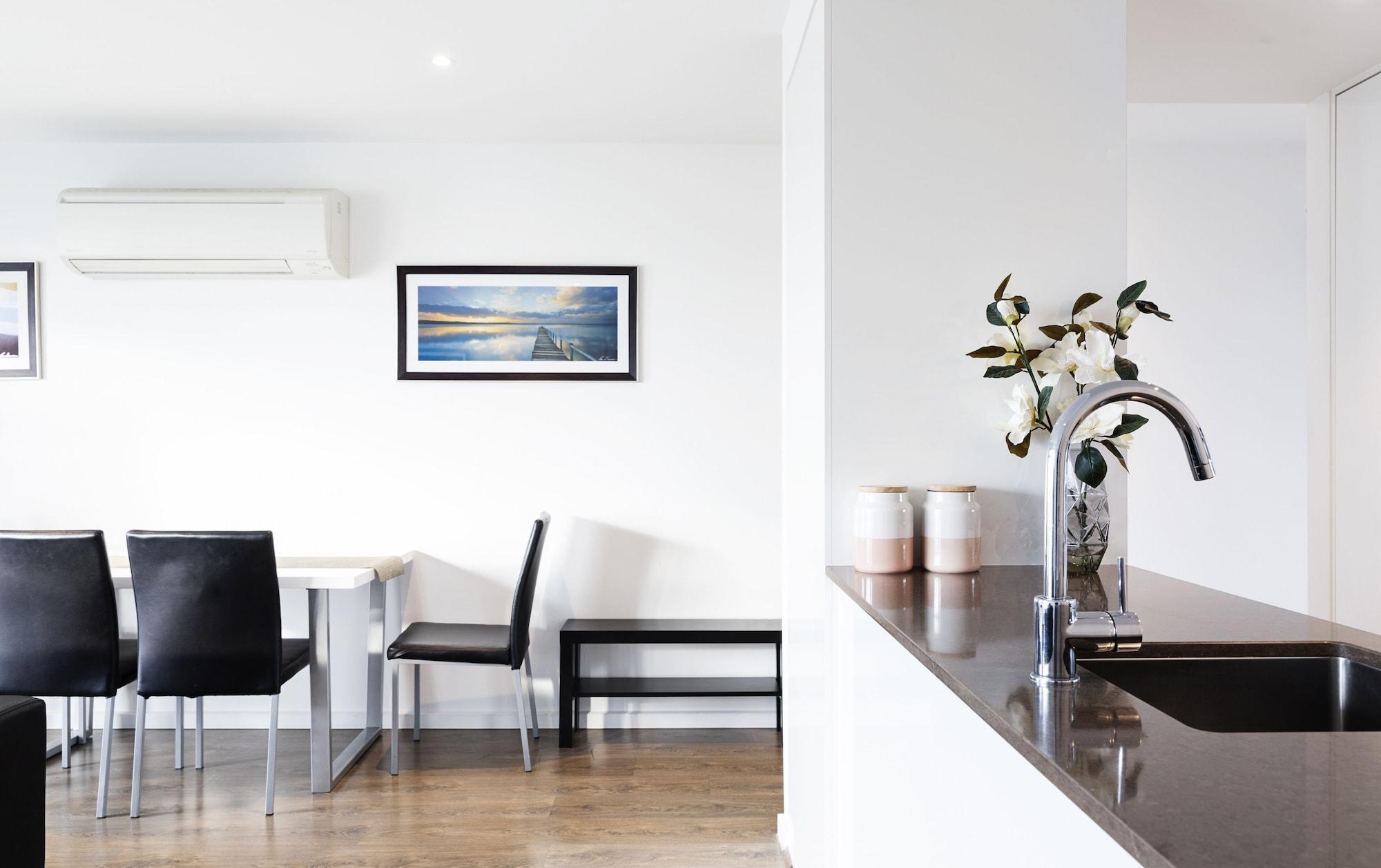 Rnr Serviced Apartments North Melbourne Exterior foto