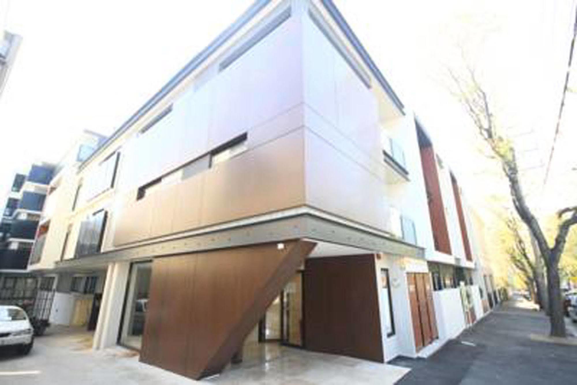 Rnr Serviced Apartments North Melbourne Exterior foto